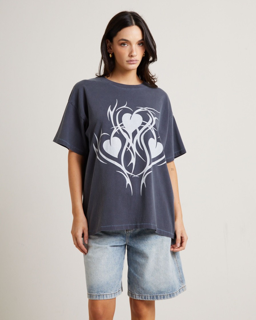 Wholesale NEON HART Goth Heart Oversized Tee In Vintage Charcoal