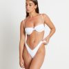 Hot SUBTITLED Skinny Strap Underwire Bikini Top In White